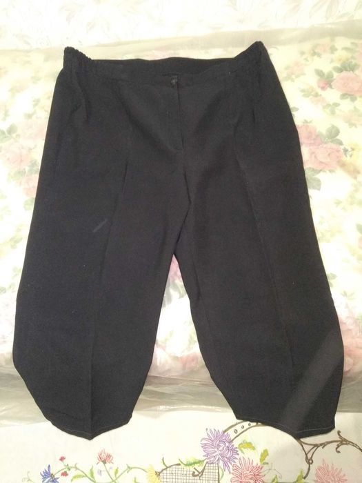 Шорты,брюки женские летние 54-56 р.