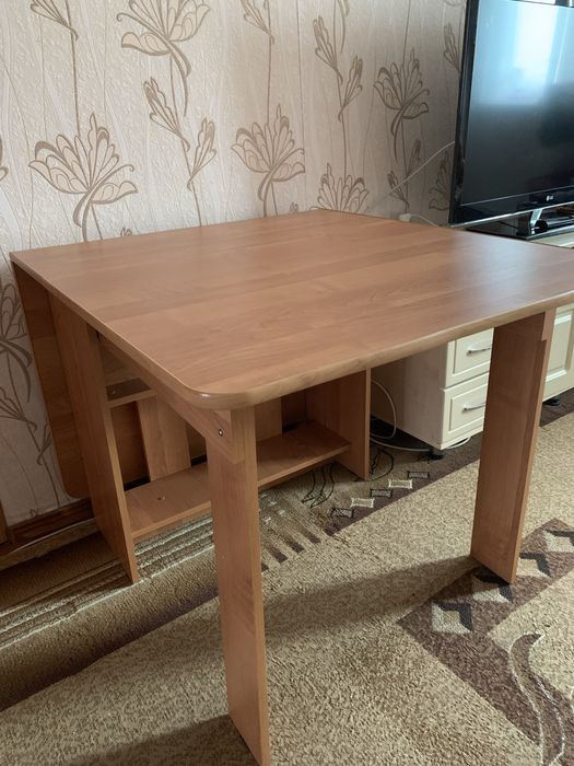 Продам Стол книжка