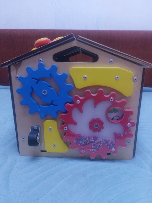 Домик б/у состояние среднее