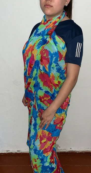 С накидка купальник