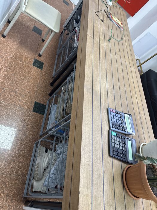 Рейлы , столы , пуфы , маникены, ресепшен для обувьи