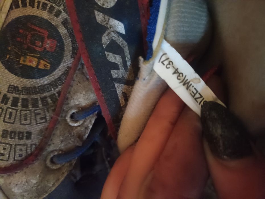 Продаю спортивные коньки