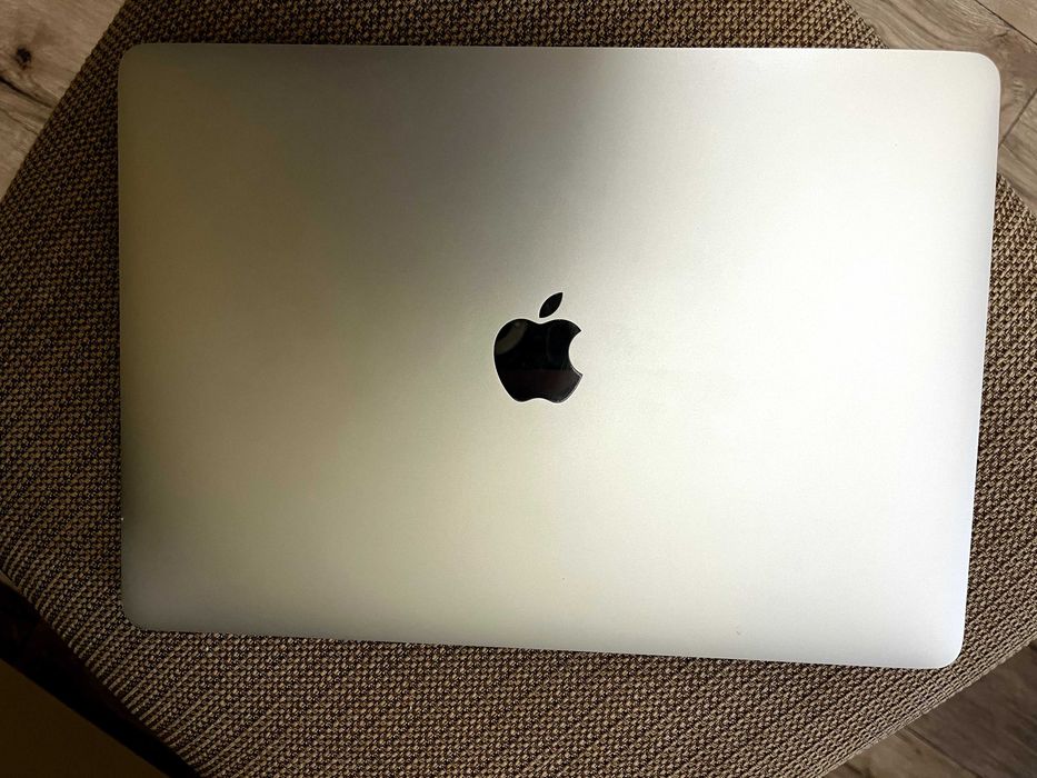 Macbook air M1 8GB/256GB