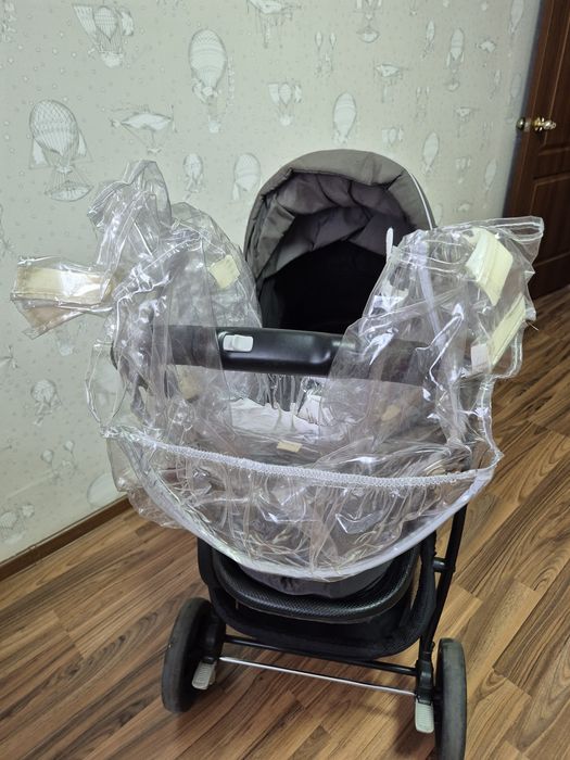 Продам коляску Graco