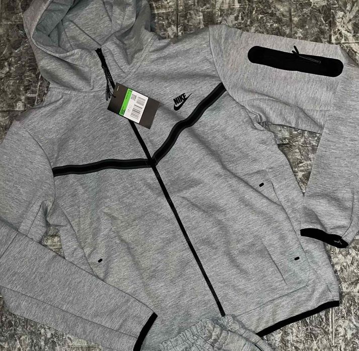 Мъжки спортен екип