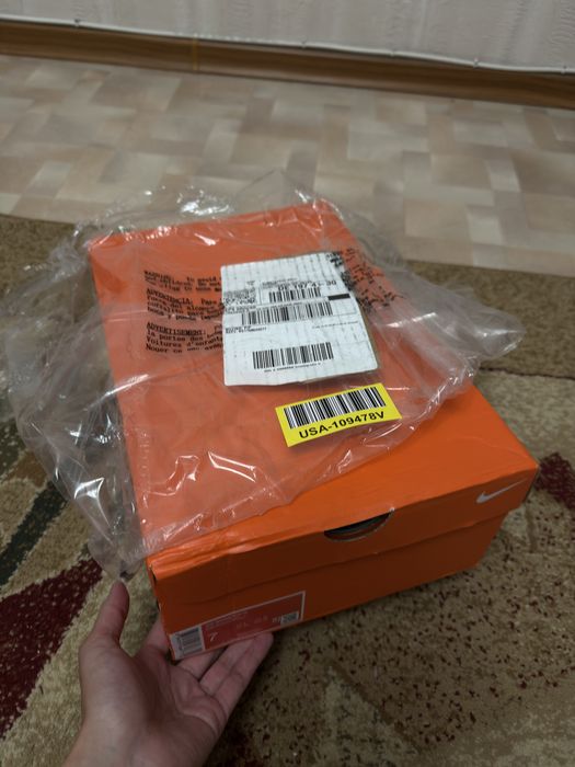 Кроссовки Nike Air monarch IV