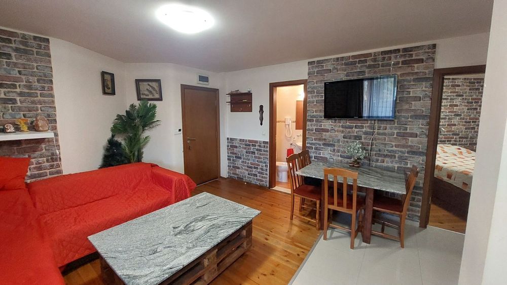 Продава се Двустаен апартамент в Разлог - 50 кв.м за 860 €/кв.м - Снимка #1