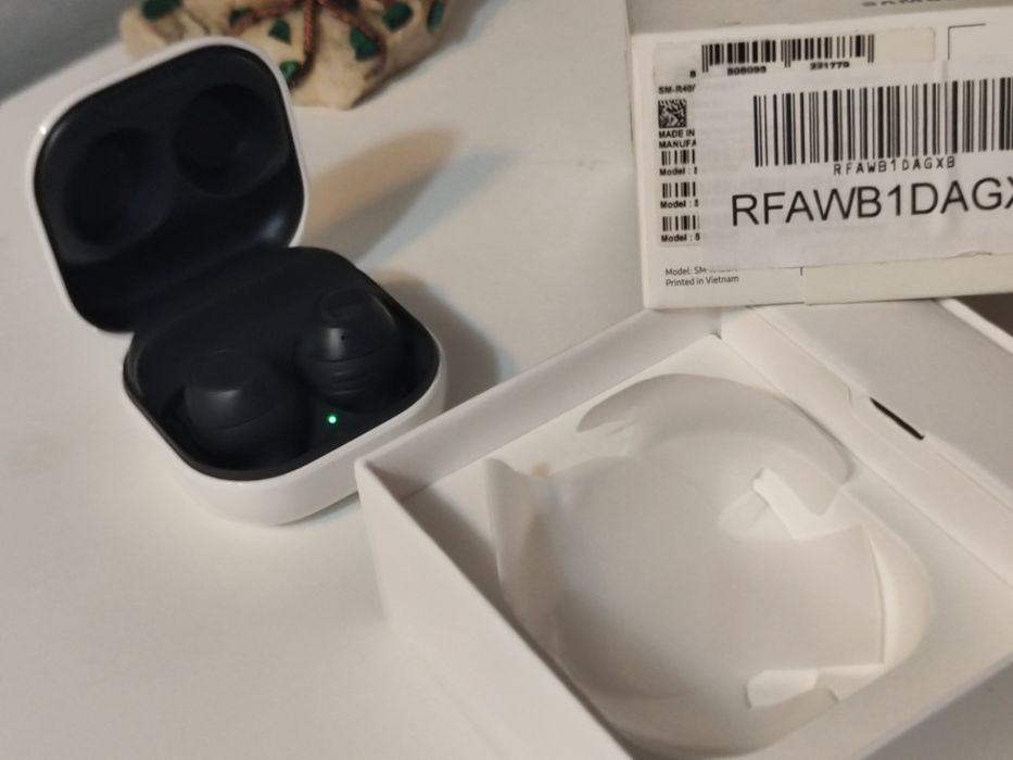 Vand casti Samsung buds FE