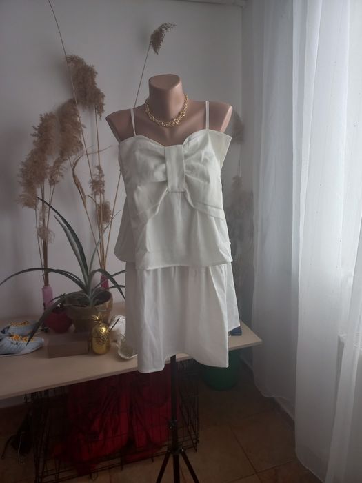 Rochie nouă cu eticheta PIERCE