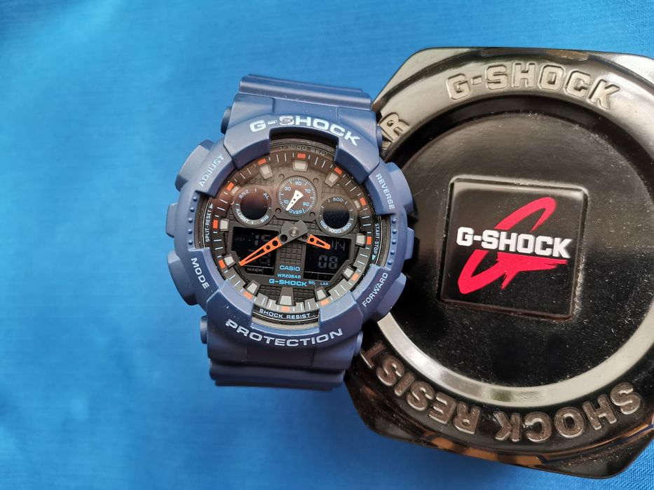 НОВА ЦЕНА Часовник Casio G-shock GA100L-2A