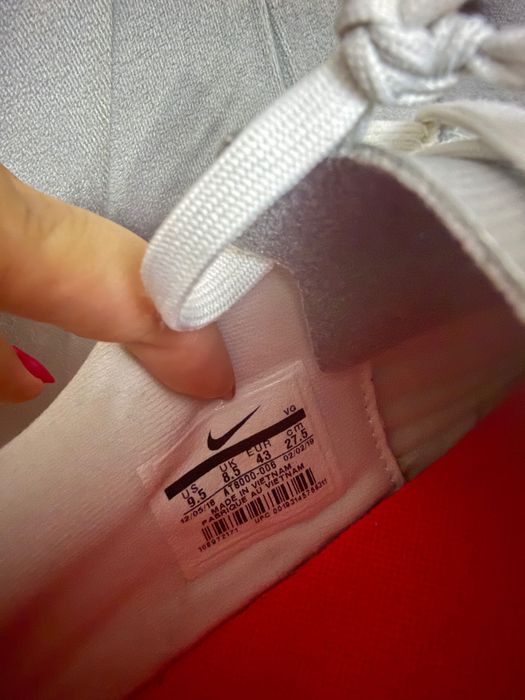 Обувки за футбол Nike