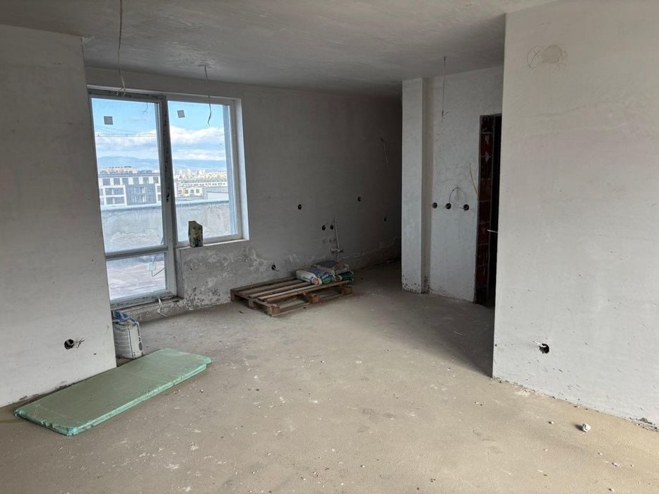 Продава се Тристаен апартамент в София, Малинова долина - 141 кв.м за 1064 €/кв.м - Снимка #2