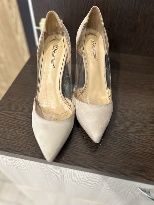 Продам элегантные туфли