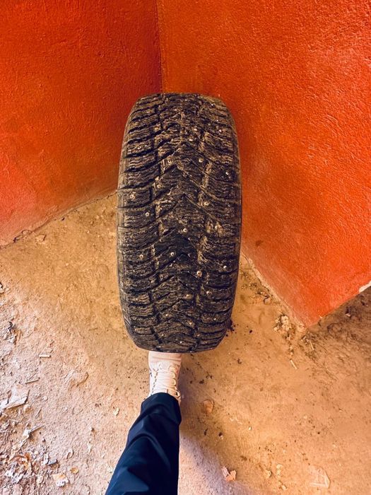 Продам зимние шины