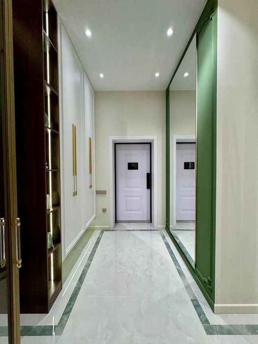 Продается 4х ком кв-ра, ЖК Poytaxt Gavhari, ор-р: Басни баба, 100,0м²