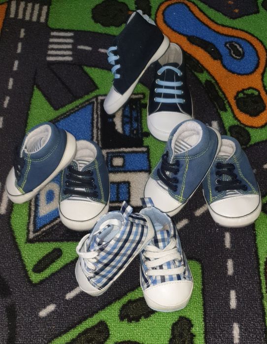 Комплект 3 чифта буйки за бебе 17, 18, 19 размер