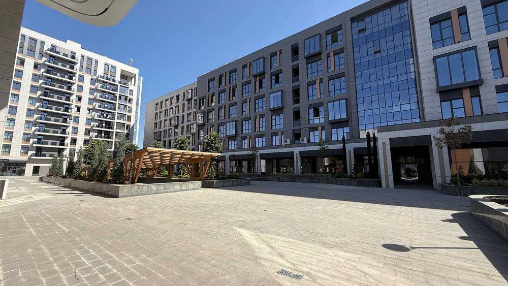 Большой офис в аренду (1057м2) в бизнес центре