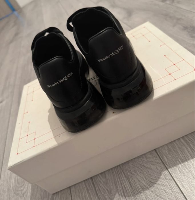 Pantofi sport Alexander McQueen originali, mărimea 38 – stare ca nouă