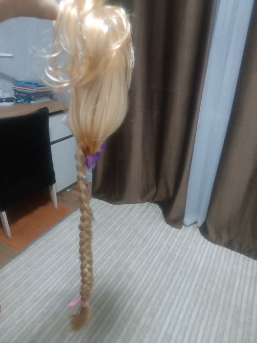 Продам парик для девочки