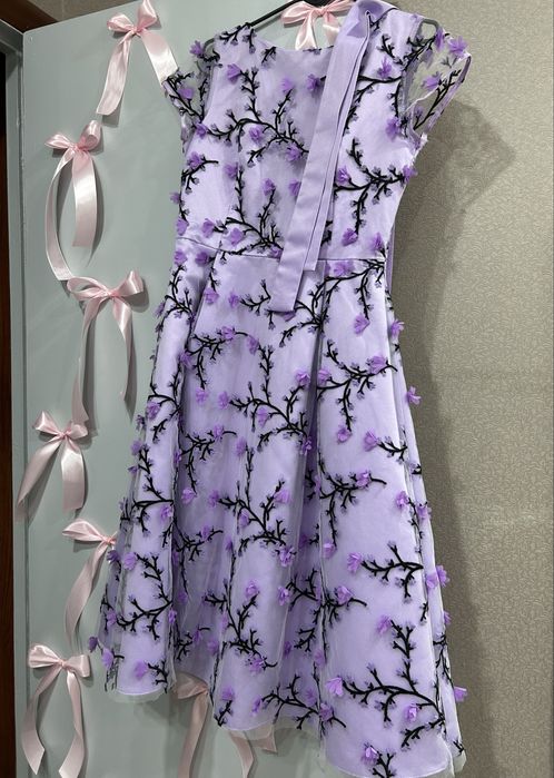 Нежное лавандовое платье