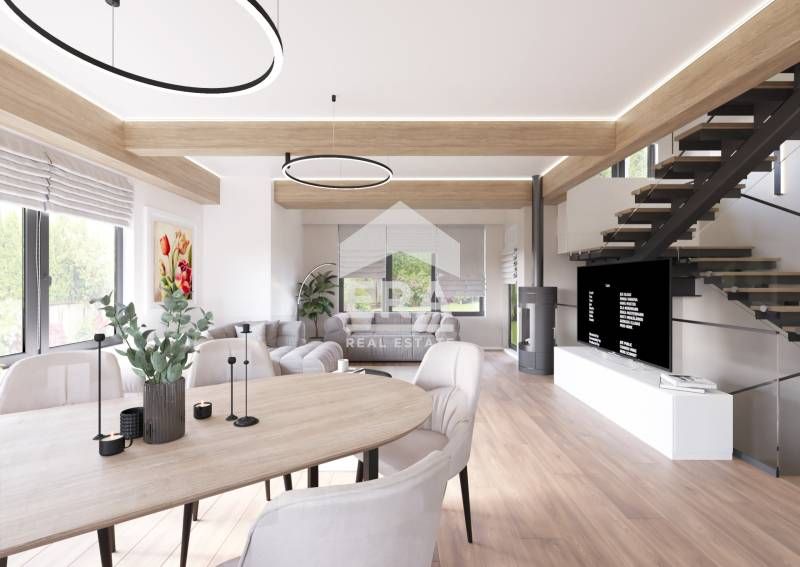 Редова къща с двор и двоен гараж в подножието на планина Витоша