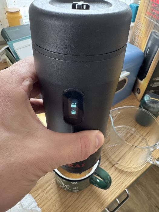 Espressor portabil Akai