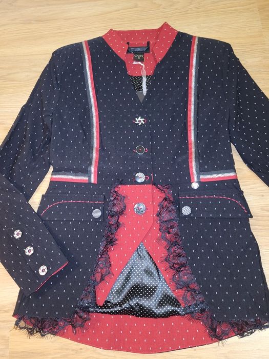 Ново сако Lucy Луци