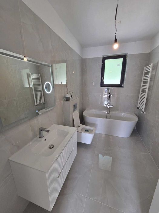 Vilă Individuală  | 4 Camere, 135 mp + 460 mp Teren | Pod cu placa beton | Balotești - Therme / DN1 | Direct Propietar!