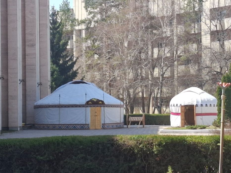 Казак уй юрта и Алтыбакан