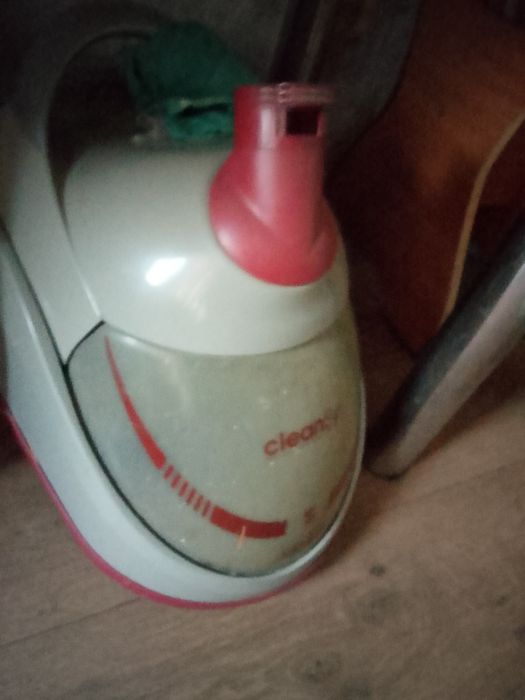 Продам пылесосы хорошо состояние