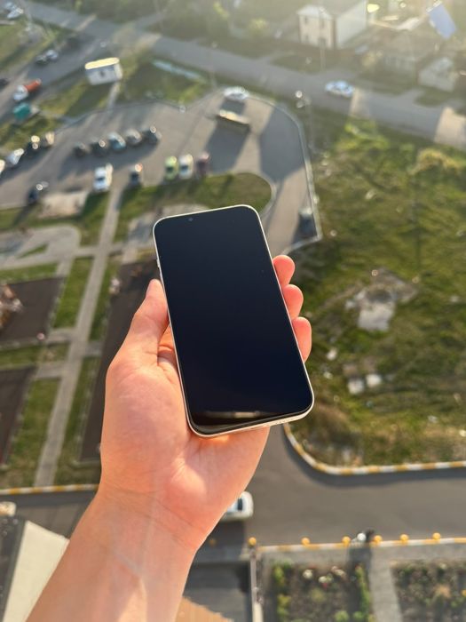 Iphone 13 акб 88%