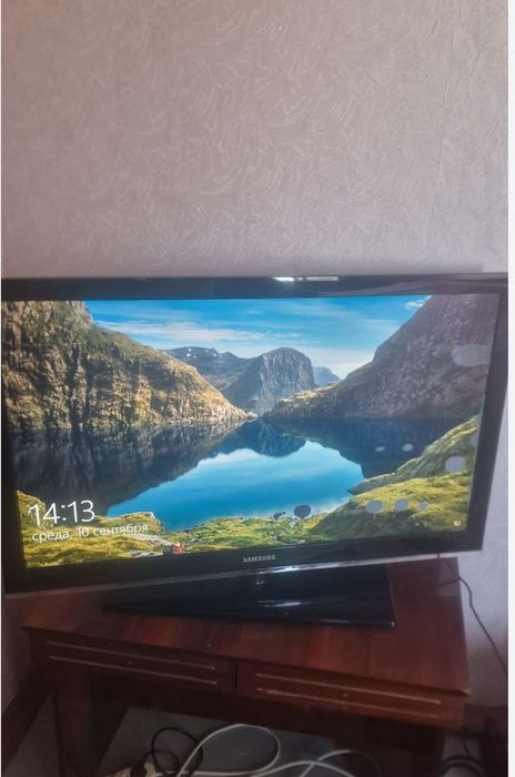 Смарт телевизор Samsung 106 см WiFi YouTube