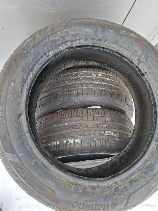 Продам шины. 225/55/19 ханкук