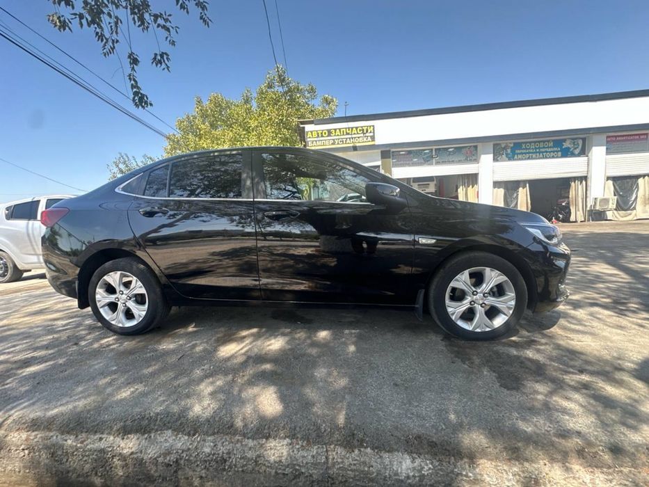 Onix Balck 2023 6 pozitsya