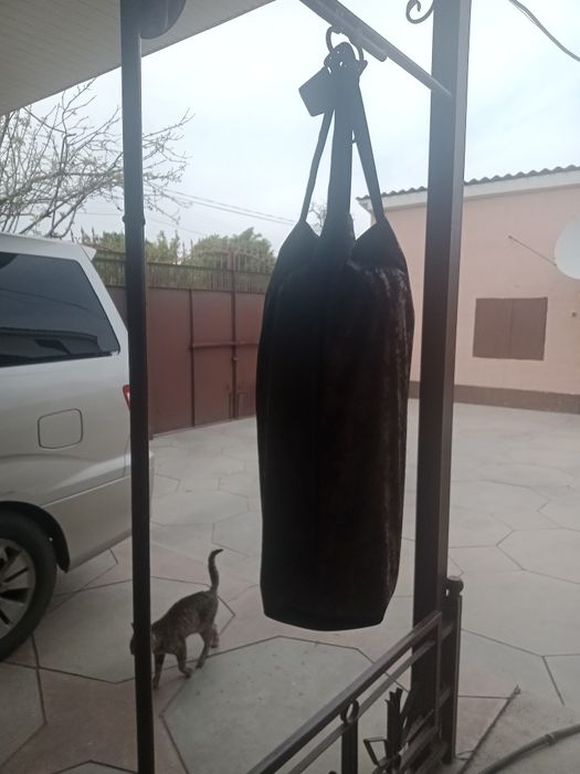 Боксёрская груша.