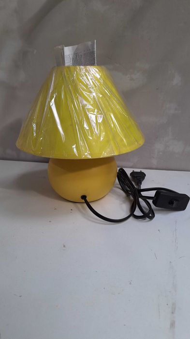 Чисто нова нощна лампа