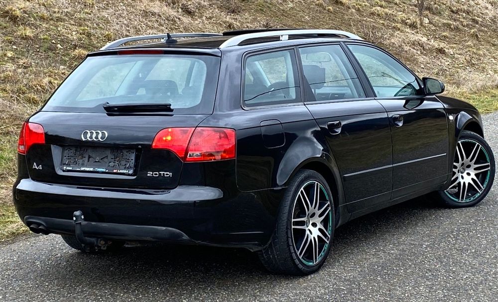 Audi A4 2.0 TDI 140 c.p BPW Un Singur Ax 2007
Audi A4  s-line