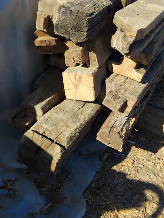 Lemn stejar dintr-o căsuță peste o 150 de ani