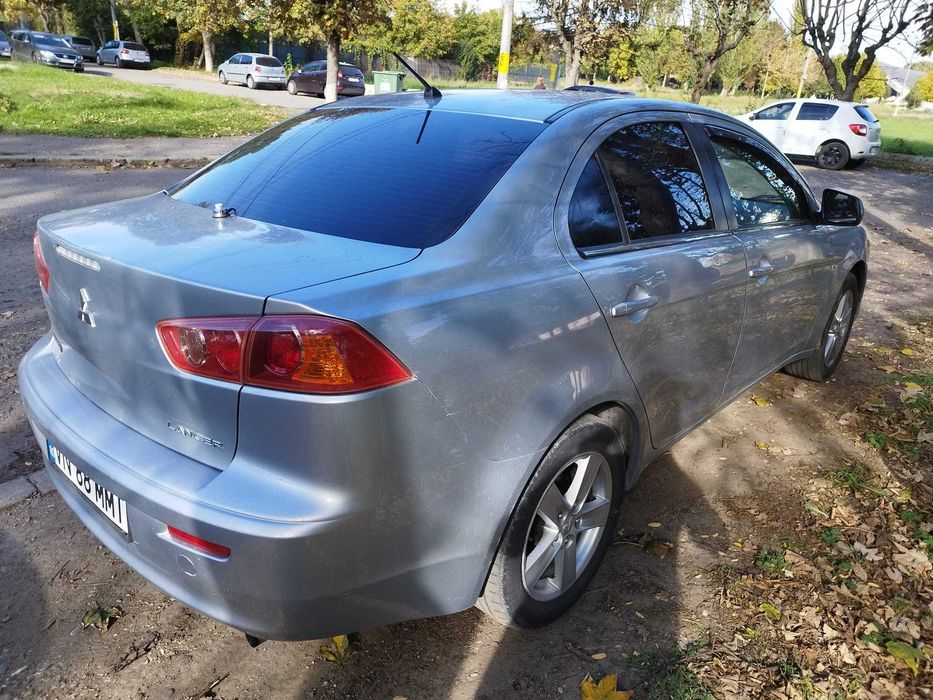 Mitsubishi Lancer