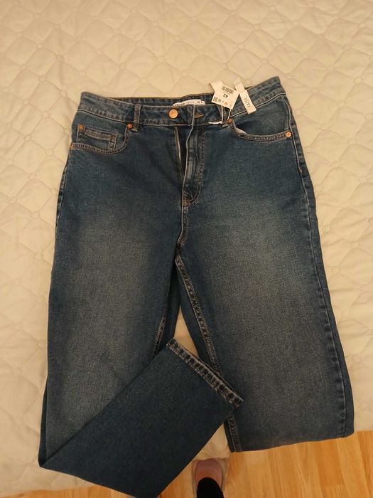 Дамски дънки тип mom jeans