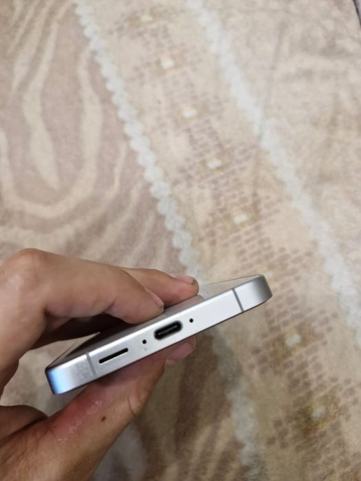 Срочно Samsung S24 FE 256GB