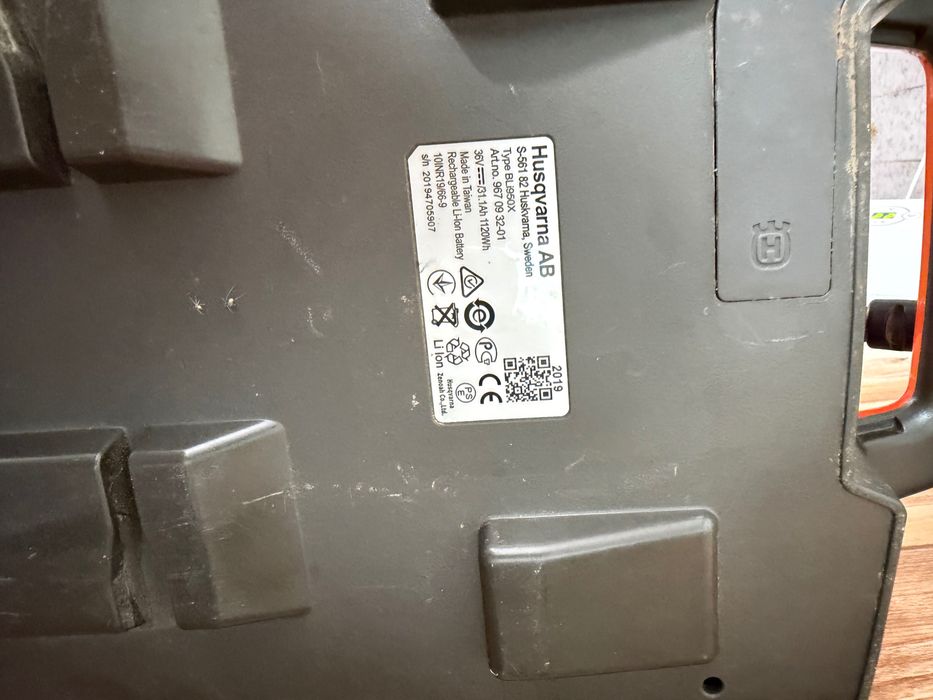 Husqvarna BLi950X 36V 31.1Ah професионална ранична батерия