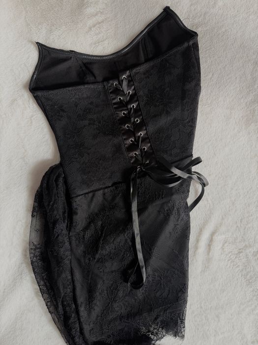 Rochie din dantela superba