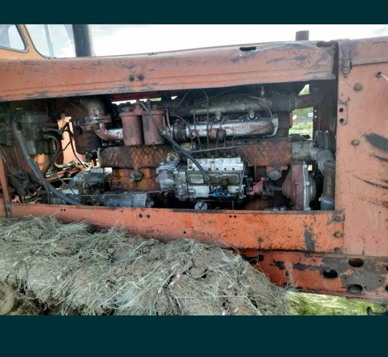 Продам Алтаец т4 с сеялками.