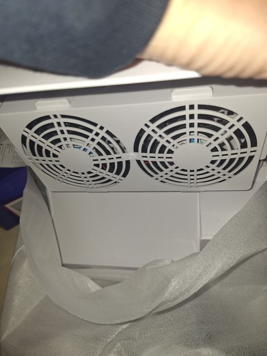 Aspirator unghii nou