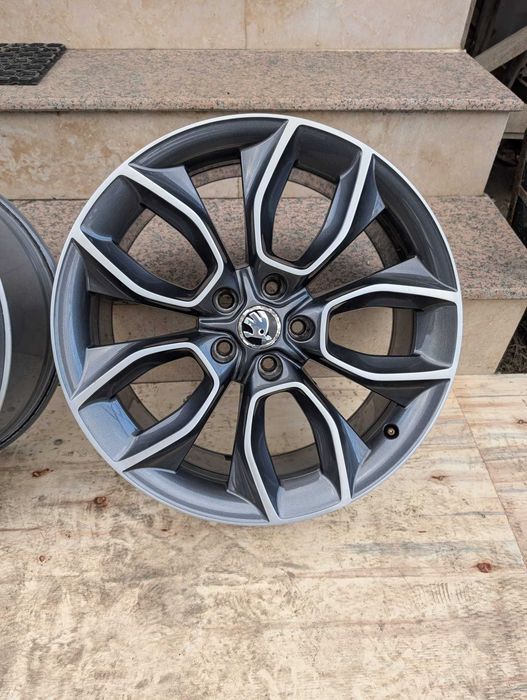 Jante GOALE ORIGINALE Skoda Kodiaq Karoq Kamiq Crater R19