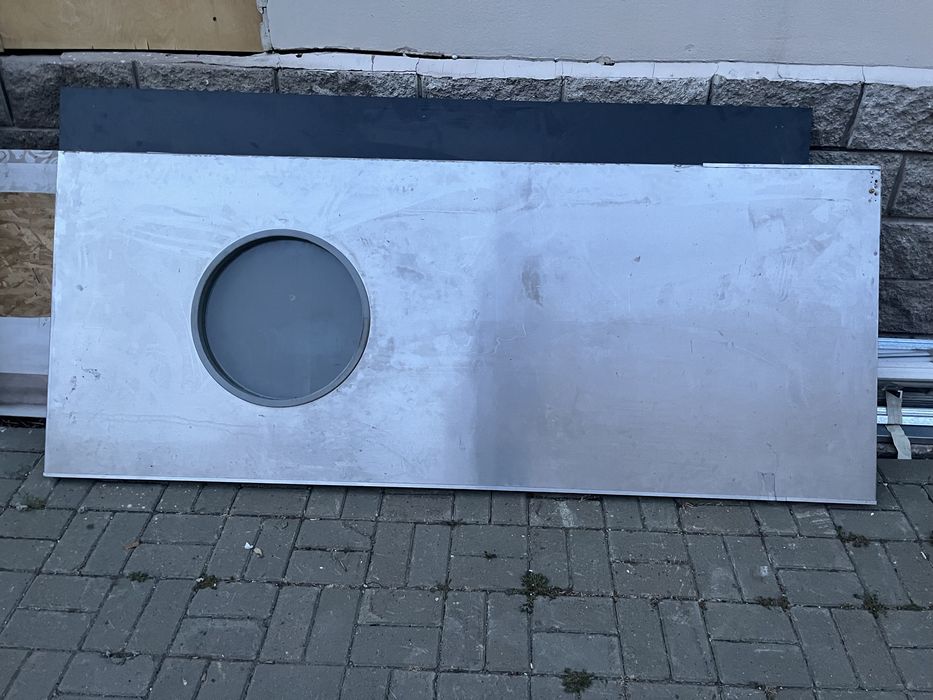 Продам дверь металлическая