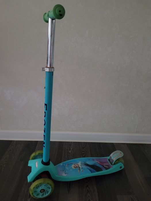 Продам детский самокат