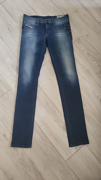 Джинсы Diesel...