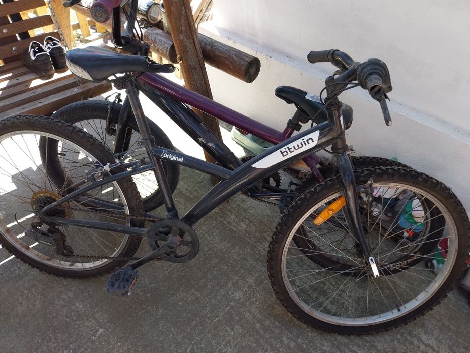 Vând doua biciclete